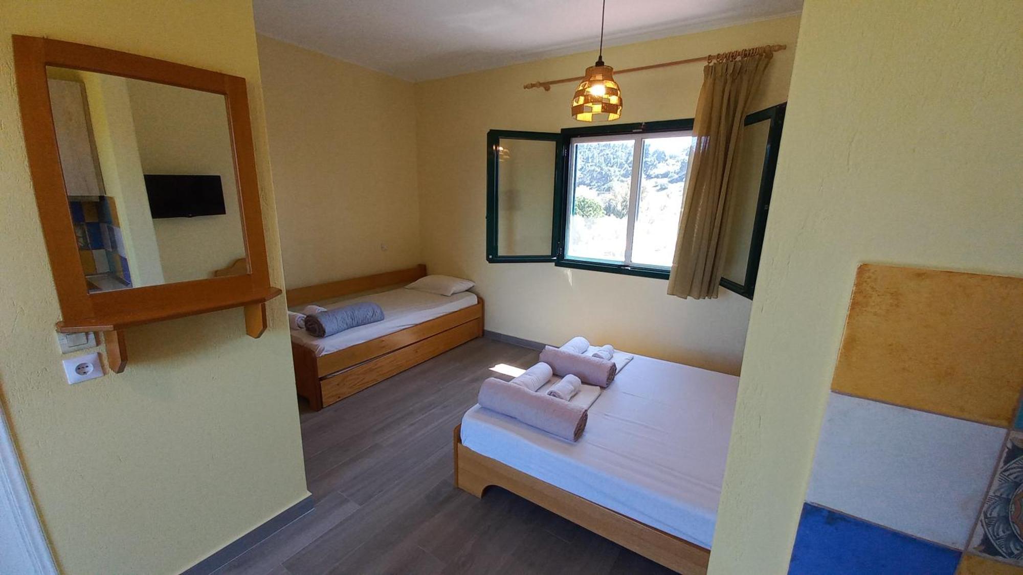 Sapfo Beach Studios Nikiti  Luaran gambar