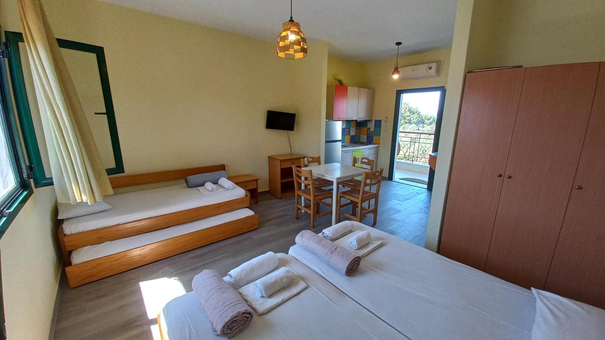 Sapfo Beach Studios Nikiti  Luaran gambar