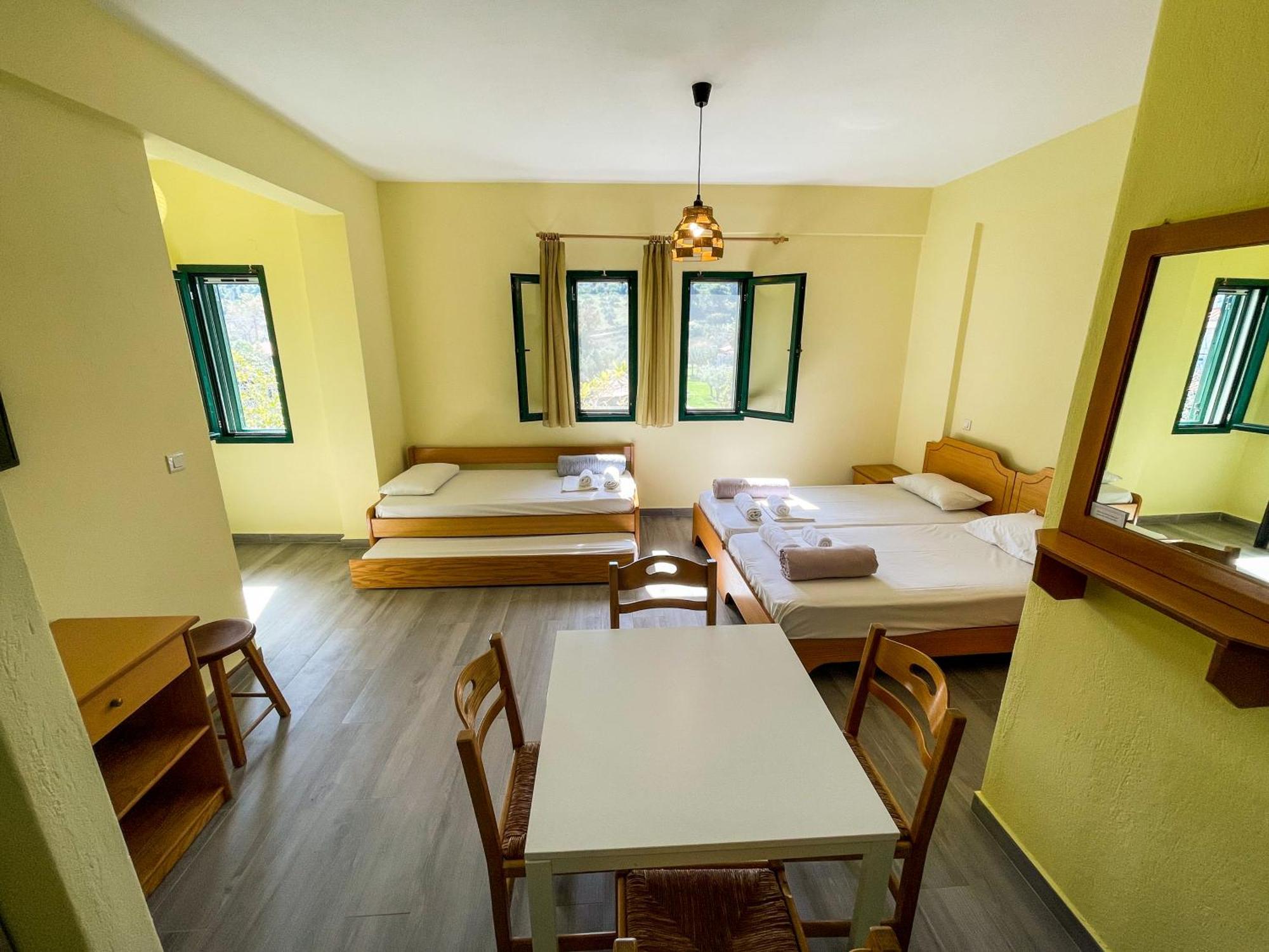 Sapfo Beach Studios Nikiti  Luaran gambar