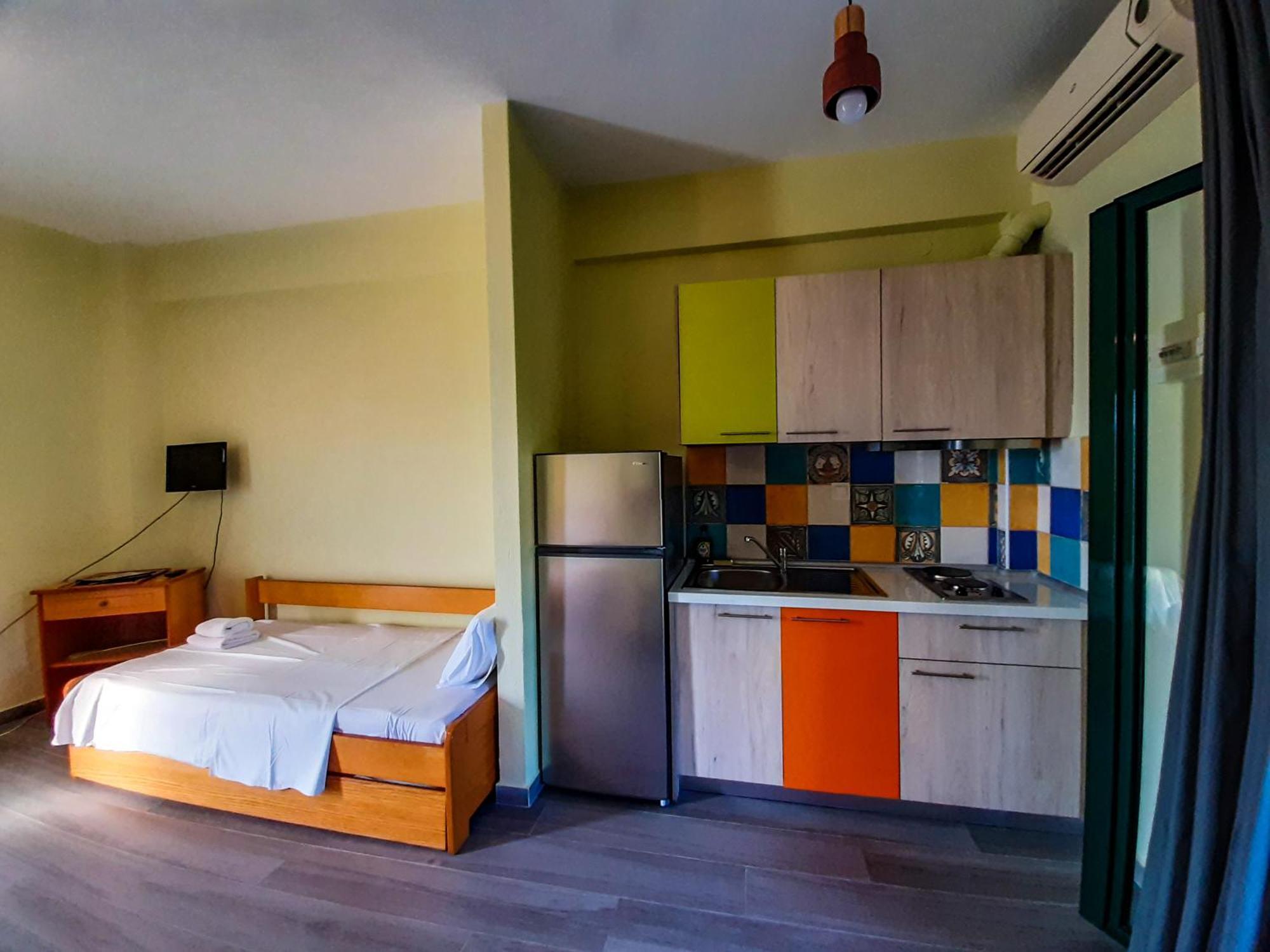 Sapfo Beach Studios Nikiti  Luaran gambar